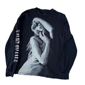 Taylor Swift The Eras Tour Photo Long Sleeve Shirt